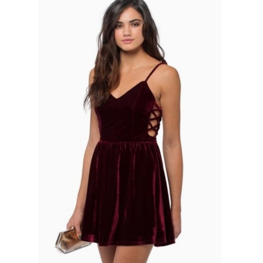 Tobi Red Velvet Holiday Dress Cut Out